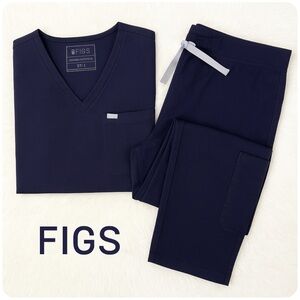 FIGS Catalina One-Pocket Top + Kade Cargo Scrub Pants Set Size Large